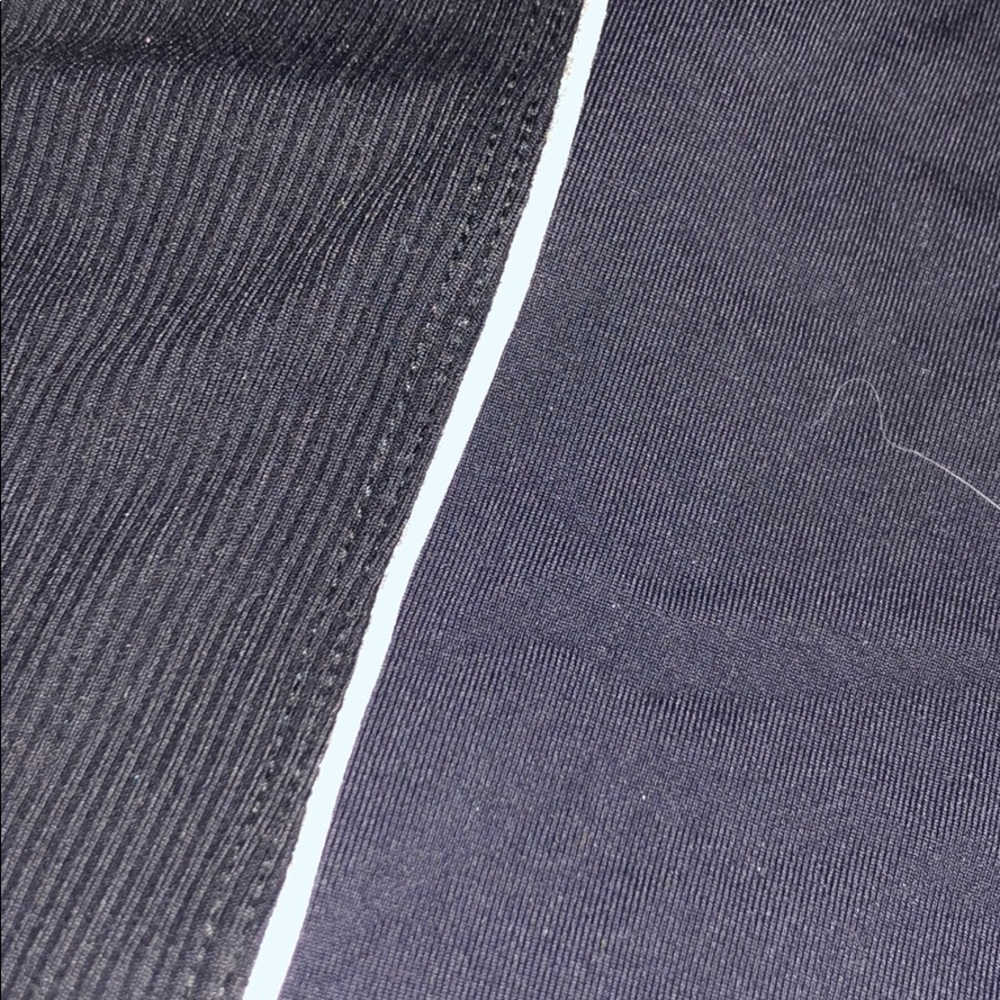 Workout top - Picture 3 of 4